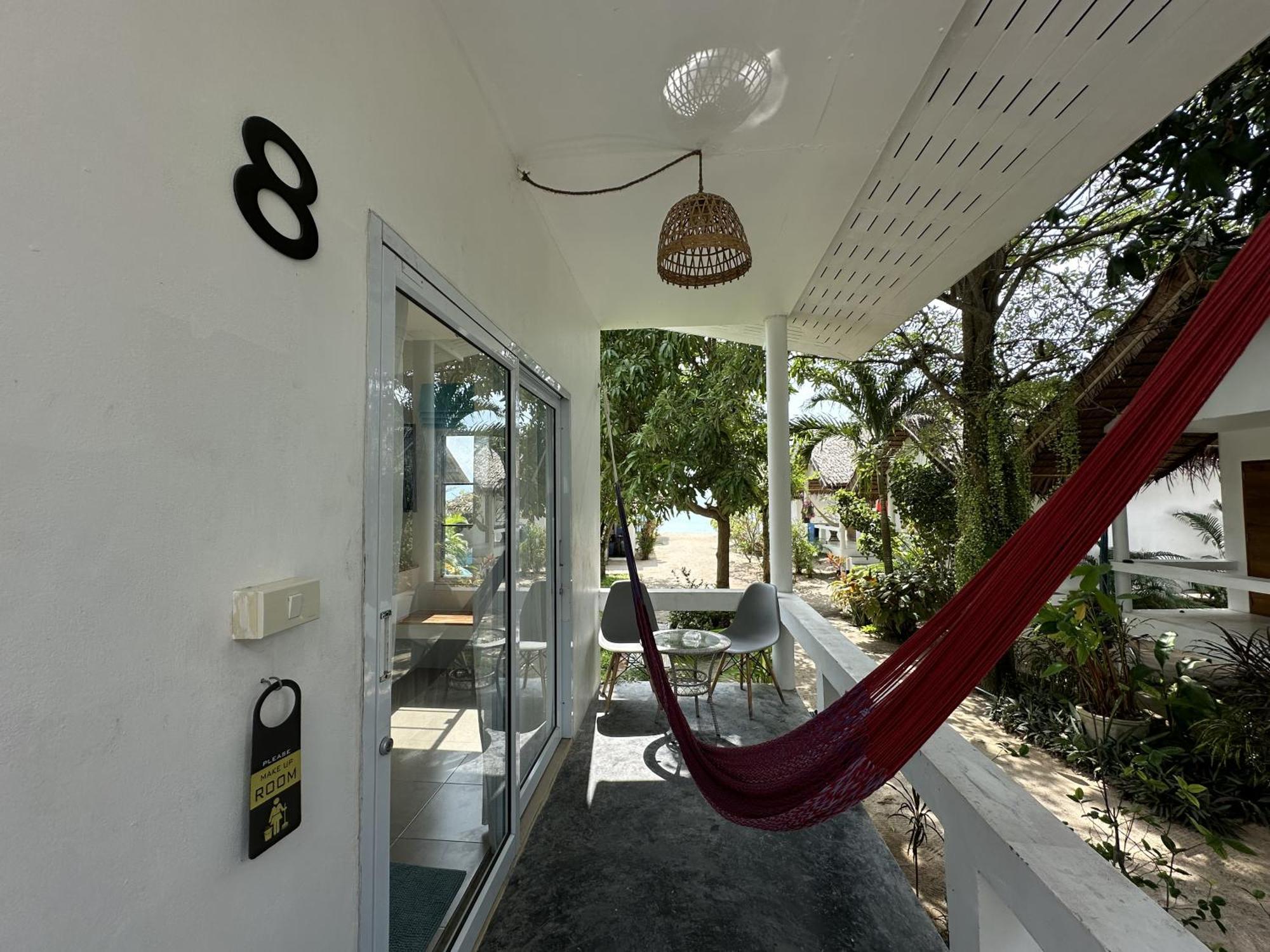 Sand Terrace Beach Bungalows Baan Tai Rom bilde