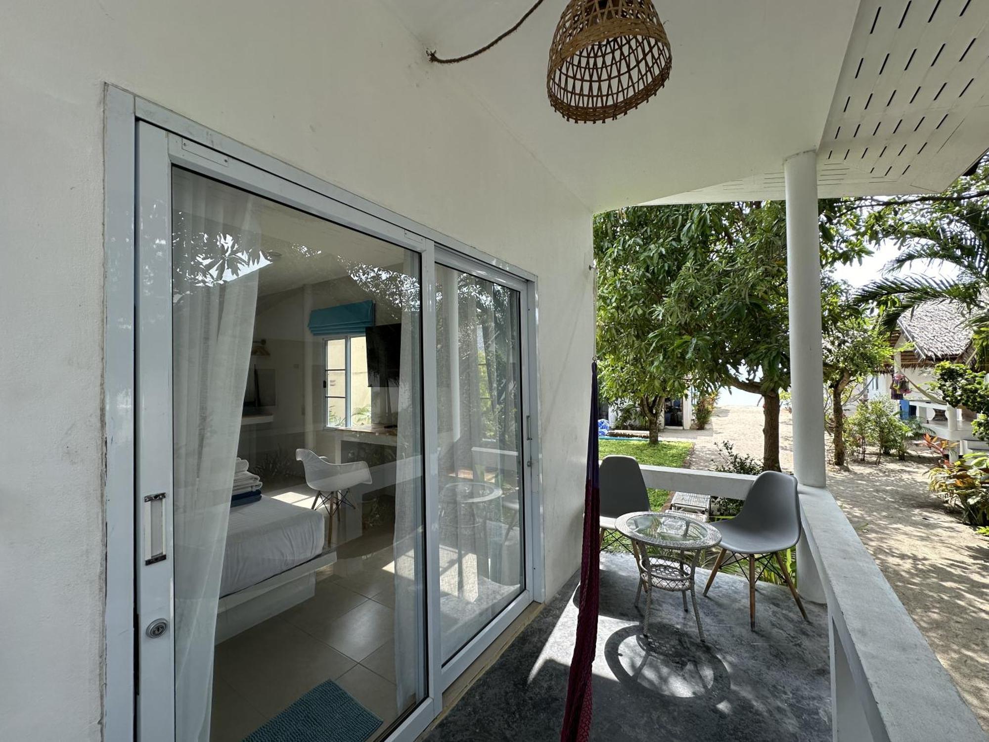 Sand Terrace Beach Bungalows Baan Tai Rom bilde
